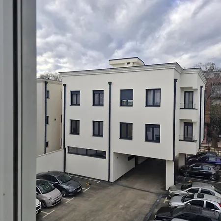 公寓 Kolet Zemun *